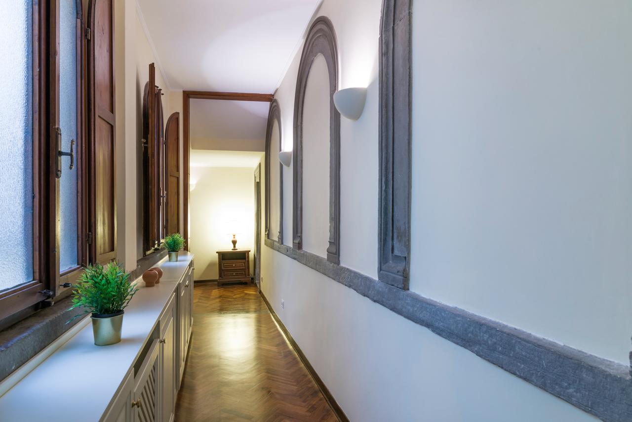 Santa Croce Lovely Florence Apartment ภายนอก รูปภาพ